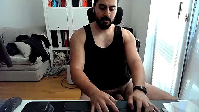 Voyagercam online show from 06/09/26, 04:40