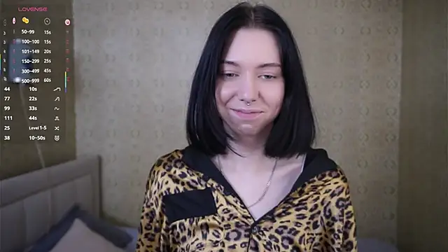 Miaisbeeach online show from 04/29/26, 08:51