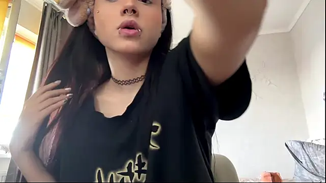 LouisePavlides online show from 05/23/26, 12:42
