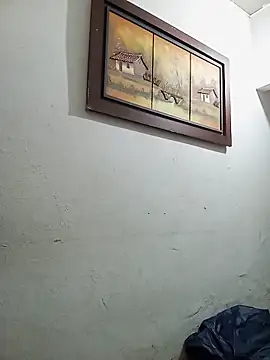 Luna Morch online show from 05/27/26, 01:57