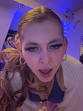 Lina-420 online show from 05/27/26, 06:16