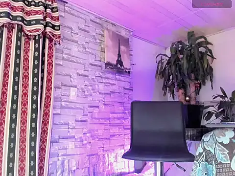 BeautyCatalella1 online show from 05/04/26, 01:40