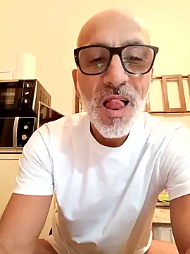 circusmale online show from 05/17/26, 11:34