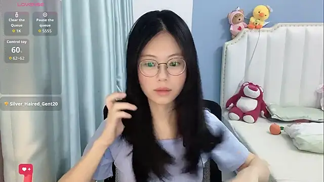 Snapshot of Luna-666 chatting on 05/23/26, 01:59 Luna-666 online show from 05/23/26, 01:59