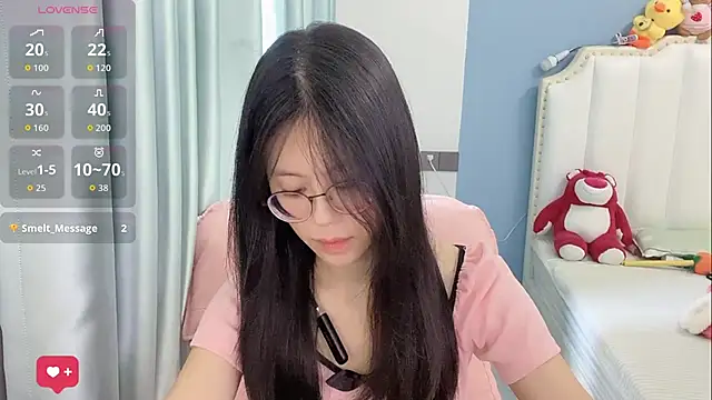 Snapshot of Luna-666 chatting on 06/14/26, 02:24 Luna-666 online show from 06/14/26, 02:24