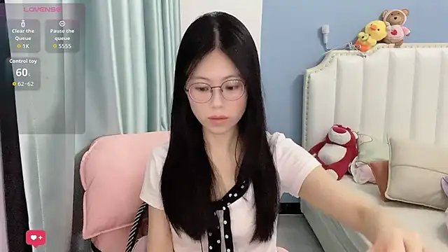 Snapshot of Luna-666 chatting on 07/09/26, 12:53 Luna-666 online show from 07/09/26, 12:53
