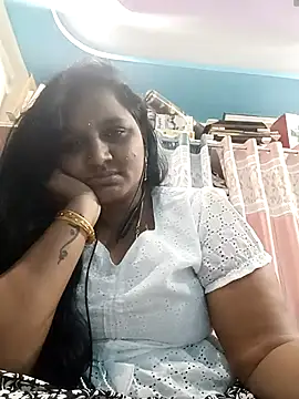 varshatelugu123 online show from 04/26/26, 12:25