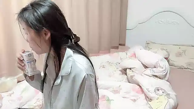 XIAOnaimao-001 online show from 05/02/26, 01:54