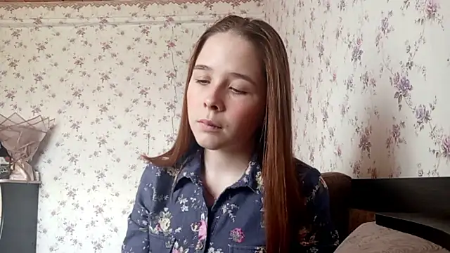 SiennaGlow online show from 04/28/26, 07:13