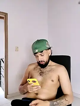camilorestrepo77 online show from 06/30/26, 07:37