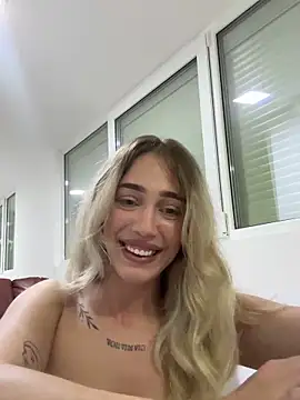 Snapshot of ZenyShy chatting on 05/19/26, 01:56 ZenyShy online show from 05/19/26, 01:56