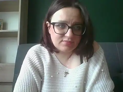 sensual paris online show from 05/05/26, 05:26