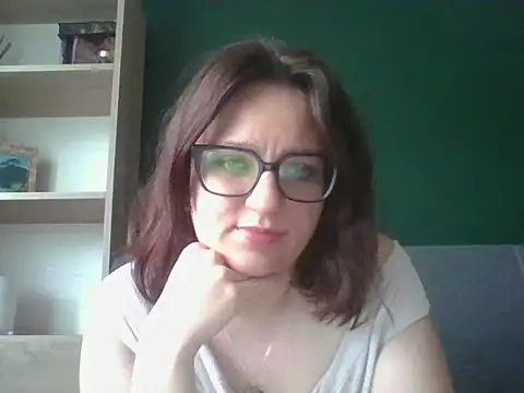 sensual paris online show from 05/14/26, 05:36