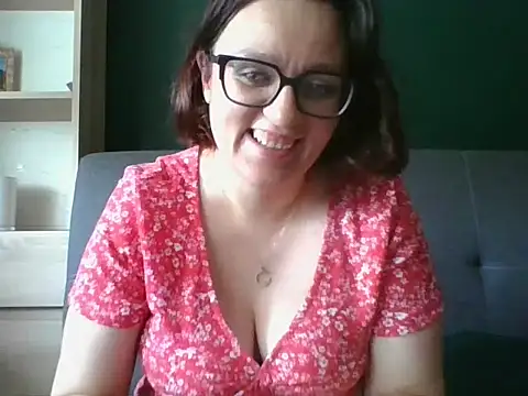 sensual paris online show from 06/29/26, 10:15