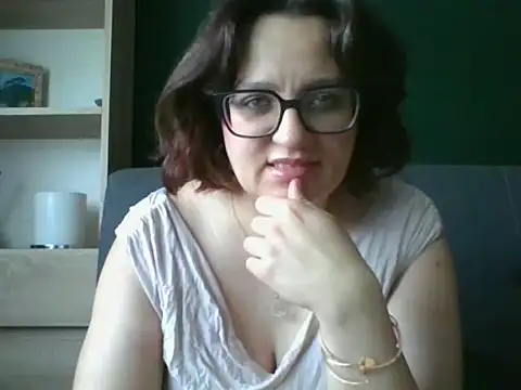 sensual paris online show from 07/03/26, 05:25