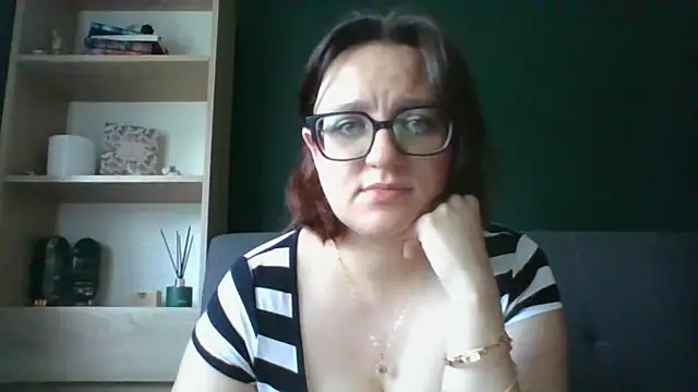 sensual paris online show from 07/28/26, 05:25
