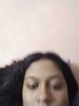 zoehot07 online show from 06/05/26, 12:06