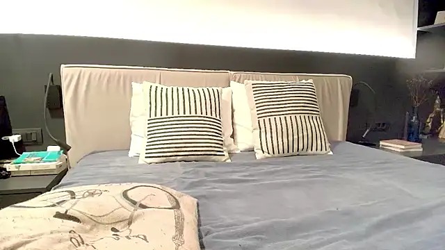 Peachy  online show from 10/08/25, 07:50