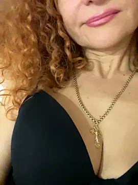 Snapshot of kisulya chatting on 10/10/25, 06:12 kisulya online show from 10/10/25, 06:12