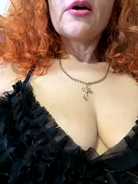 Snapshot of kisulya chatting on 10/18/25, 06:37 kisulya online show from 10/18/25, 06:37