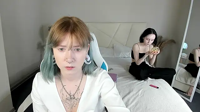 Elira Vane online show from 06/04/26, 03:01