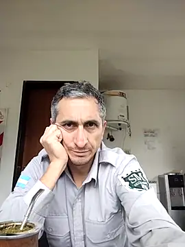 Alejandro83bsf online show from 05/05/26, 02:36