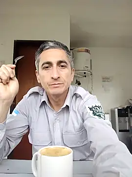 Alejandro83bsf online show from 05/07/26, 07:52