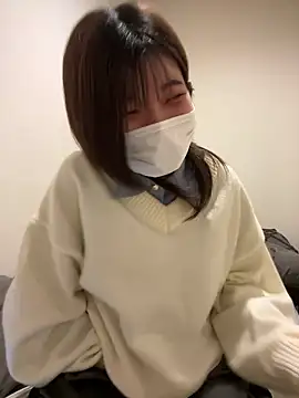 yumi ch online show from 04/30/26, 12:44