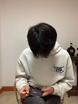 YangYang-8 online show from 04/27/26, 02:26