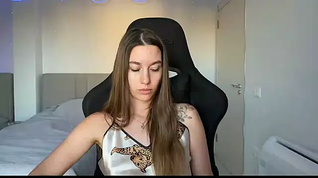 PrincesSsLilu online show from 06/12/26, 05:23
