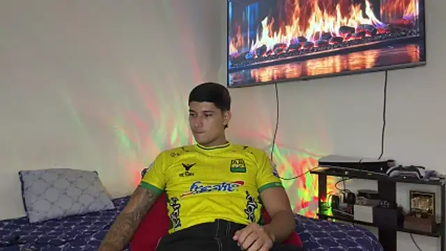 SexxxySquirterStev777 online show from 05/20/26, 01:28