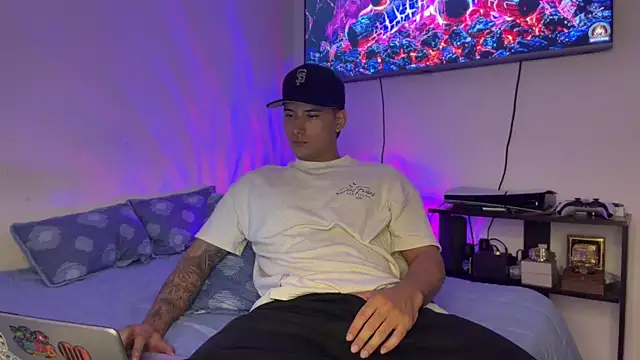 SexxxySquirterStev777 online show from 07/28/26, 12:12