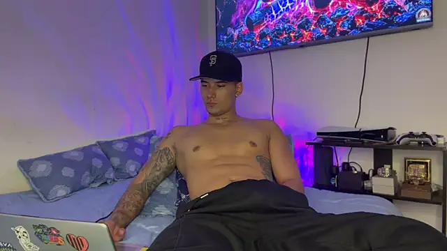 SexxxySquirterStev777 online show from 07/28/26, 02:13