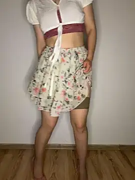 SweetyLucy555 online show from 06/10/26, 10:30