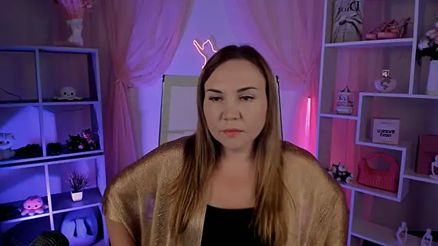 AylaTallow online show from 06/04/26, 03:56