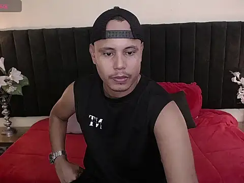 noah oliver1 online show from 05/30/26, 01:14