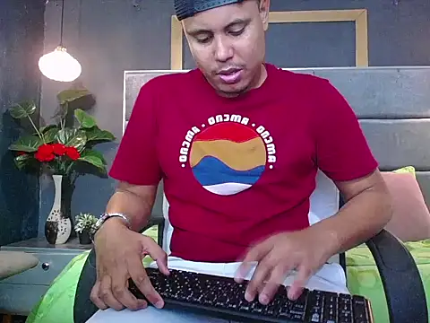noah oliver1 online show from 06/05/26, 01:45