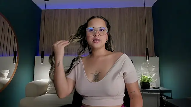 MayaLee  online show from 05/15/26, 12:56