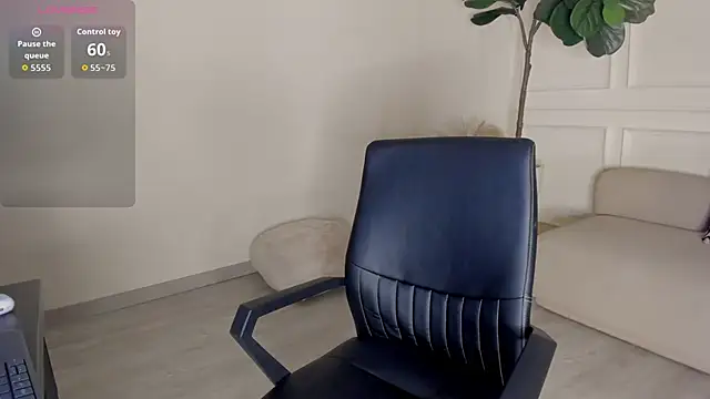 MayaLee  online show from 06/18/26, 02:12