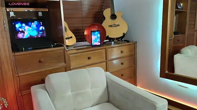 Taliapeach online show from 06/14/26, 11:23