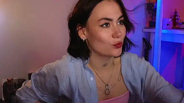 viktoriamoore online show from 05/18/26, 06:47