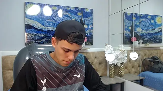 Ethanx18  online show from 06/04/26, 03:23