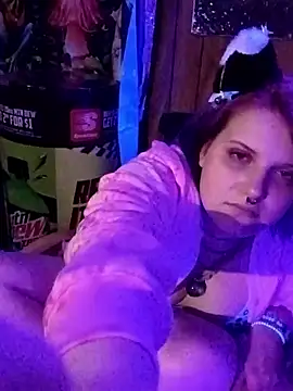 yourfavfallenstar online show from 04/30/26, 02:07