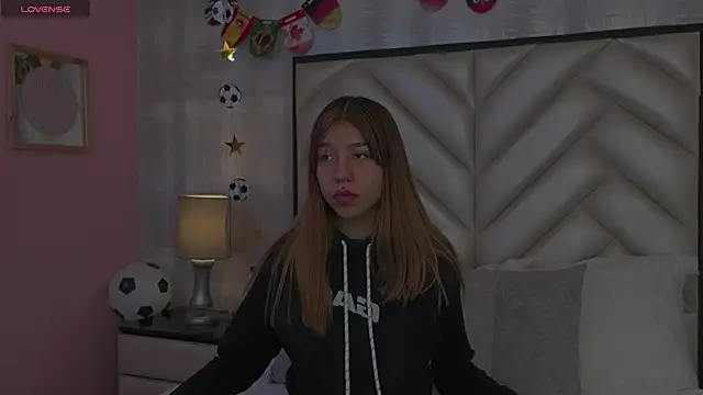 VioletSweetts online show from 07/02/26, 07:20