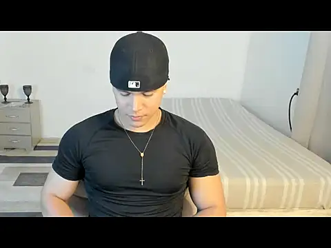 sant wahlberg online show from 06/07/26, 01:43