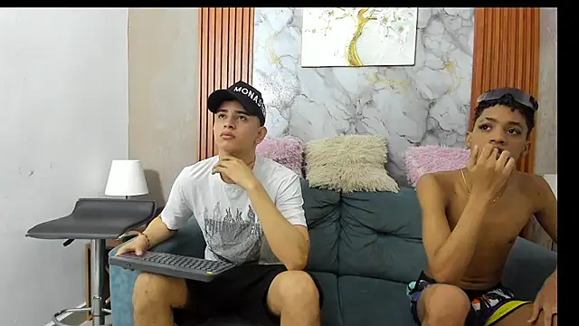 LOVE GUYS1 online show from 06/19/26, 01:15