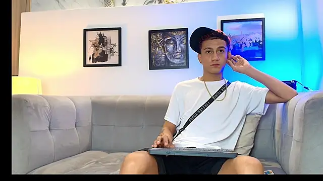 KING BOYS2026 online show from 06/14/26, 01:36