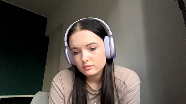 AmbientInvalid online show from 04/29/26, 05:30