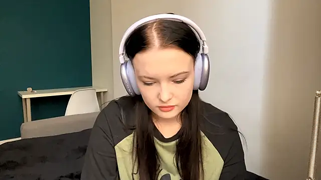 AmbientInvalid online show from 05/08/26, 01:49