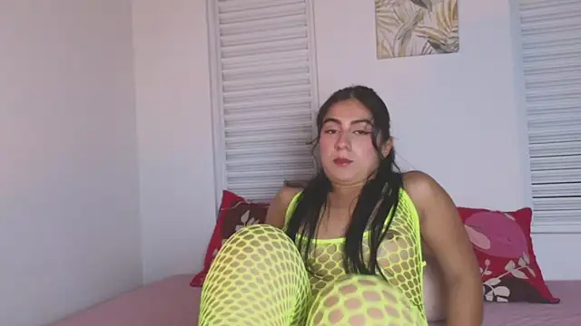 VictoriaaLopez online show from 05/15/26, 03:57
